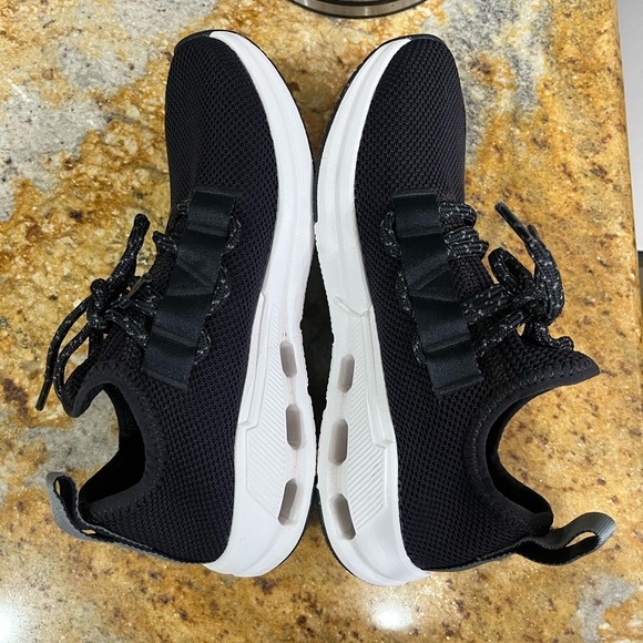 On cloudeasy size 5 - Picture 7 of 9